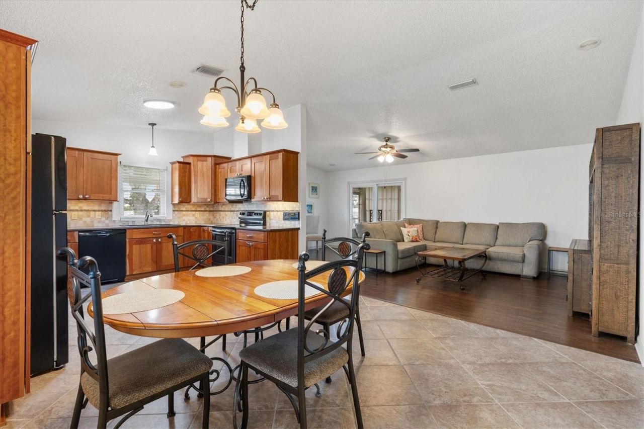 1534 Hillcrest Drive , The Villages, FL 32159 Photo
