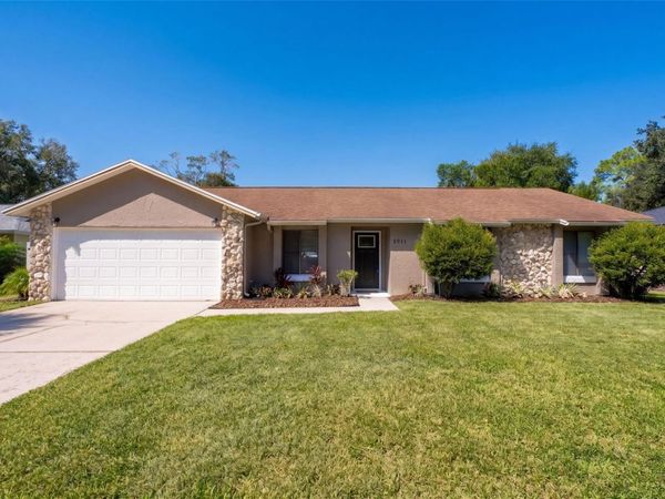 2911 AUTUMNWOOD TRAIL, APOPKA, FL 32703