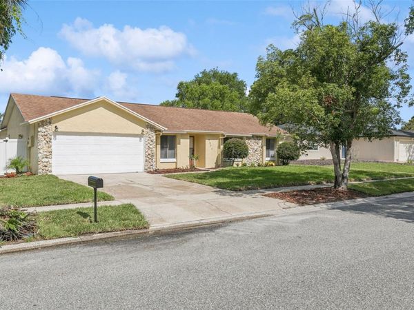 2911 AUTUMNWOOD TRAIL, APOPKA, FL 32703