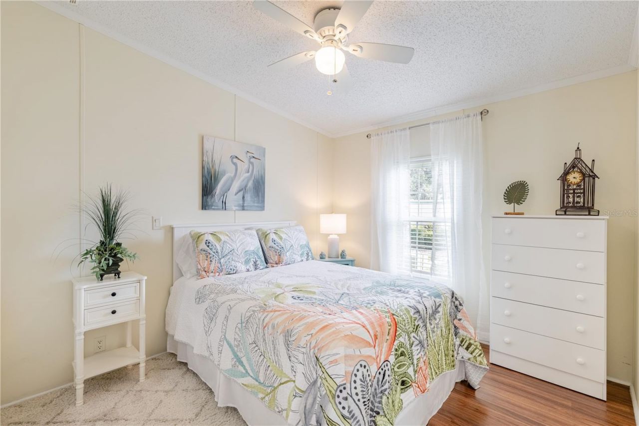 2611 Vindale Road, Tavares, FL 32778 Photo