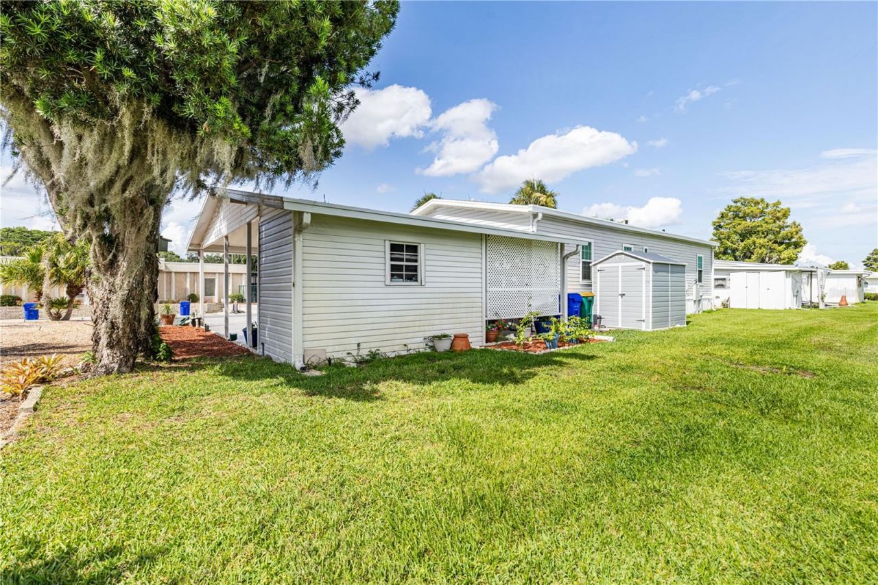 2611 Vindale Road, Tavares, FL 32778 Photo