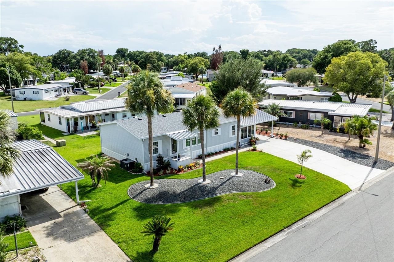 2611 Vindale Road, Tavares, FL 32778 Photo