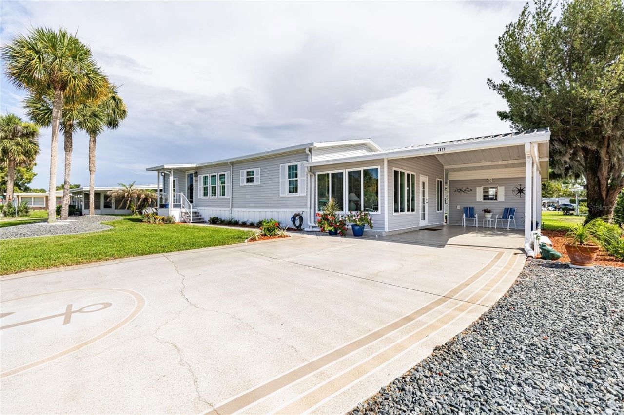 2611 Vindale Road, Tavares, FL 32778 Photo
