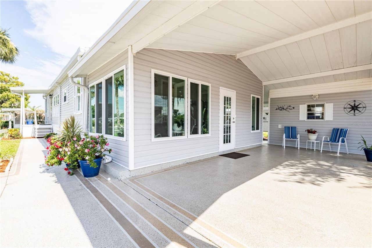 2611 Vindale Road, Tavares, FL 32778 Photo