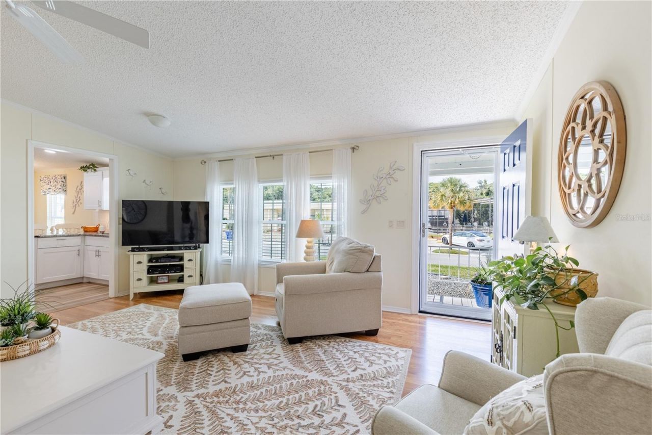 2611 Vindale Road, Tavares, FL 32778 Photo