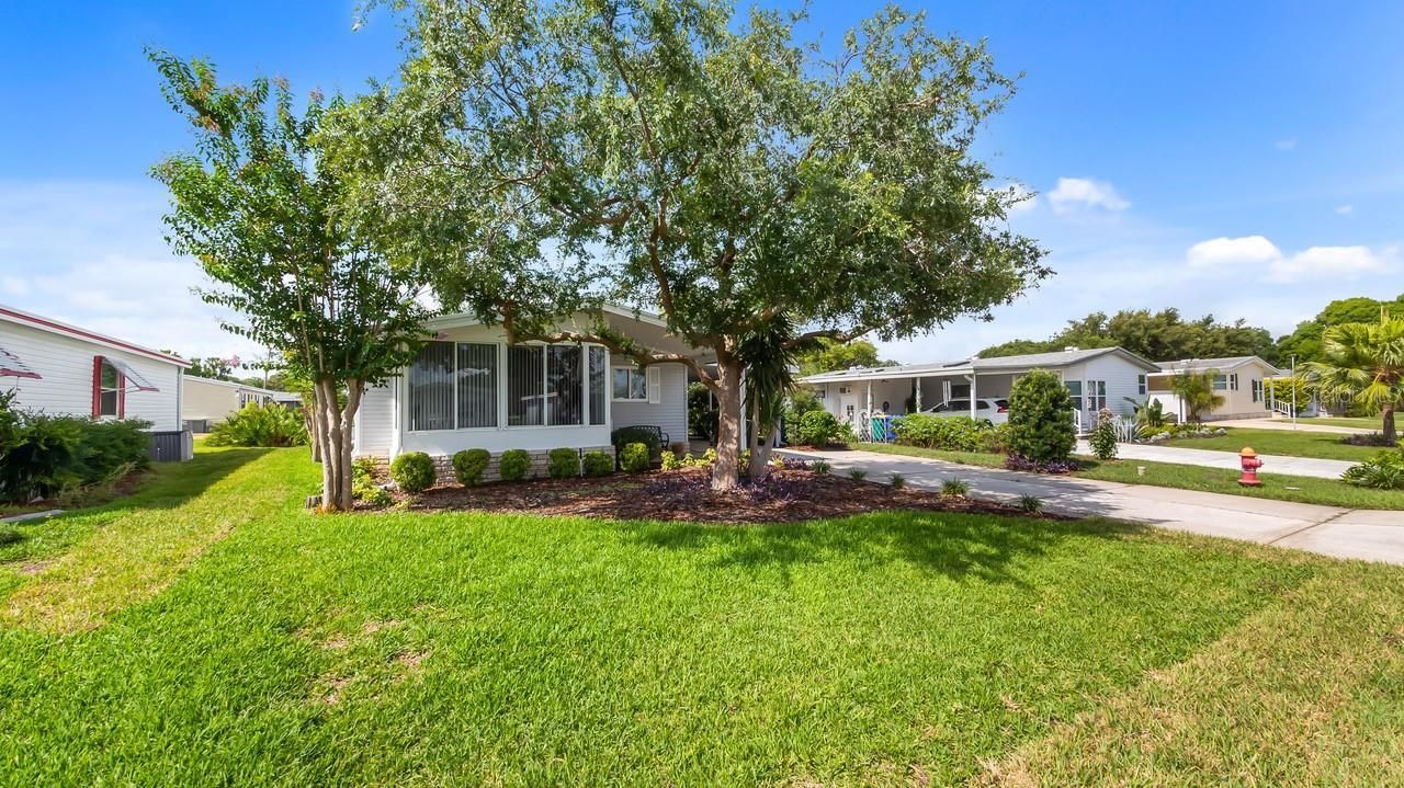 3109 Manatee Road , Tavares, FL 32778 Photo