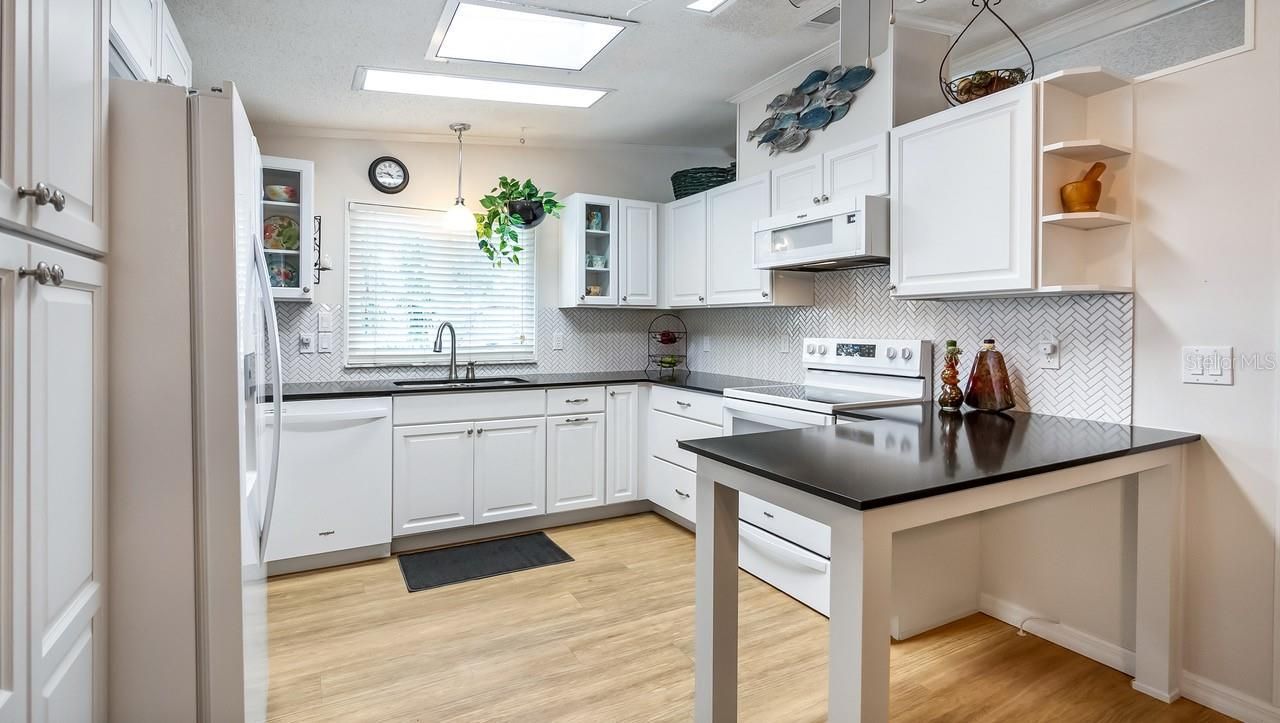 3109 Manatee Road , Tavares, FL 32778 Photo