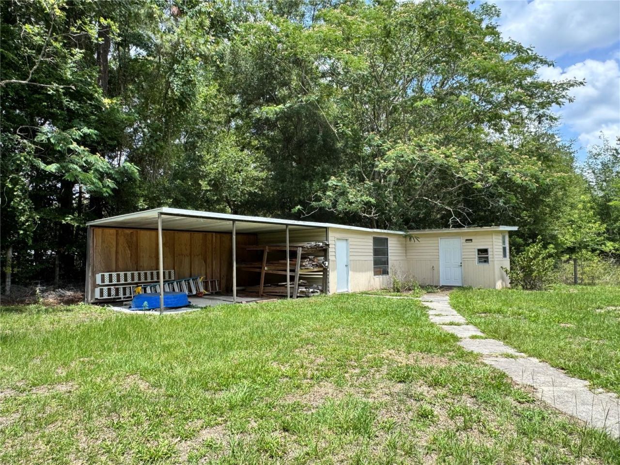 16051 NE 71st Street , Williston, FL 32696 Photo