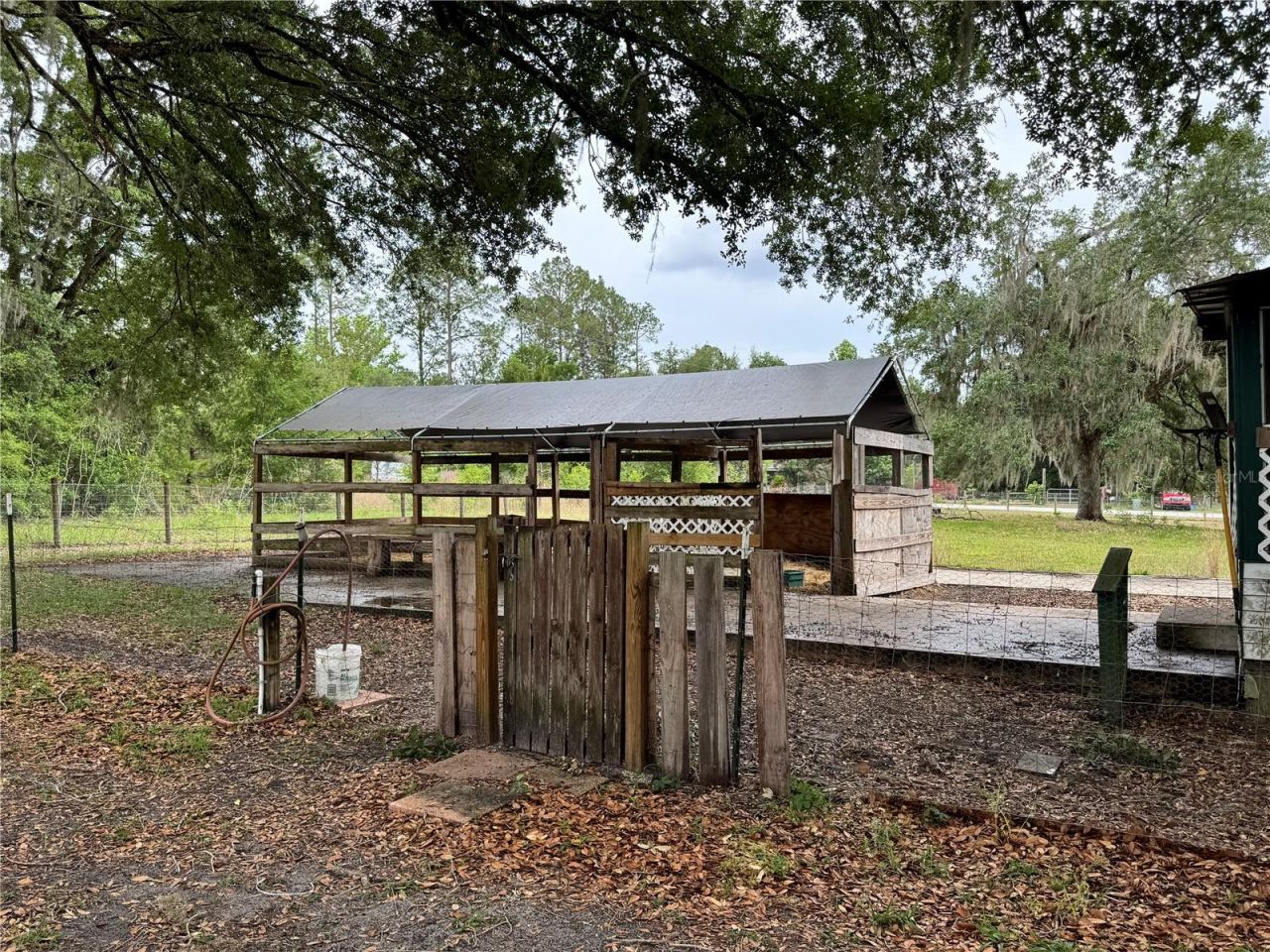 16051 NE 71st Street , Williston, FL 32696 Photo