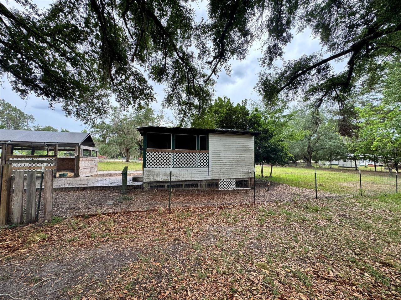 16051 NE 71st Street , Williston, FL 32696 Photo
