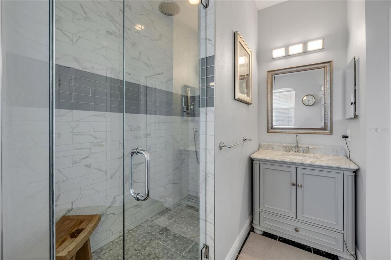 36624 Grand Island Oaks Circle , Grand Island, FL 32735 Photo
