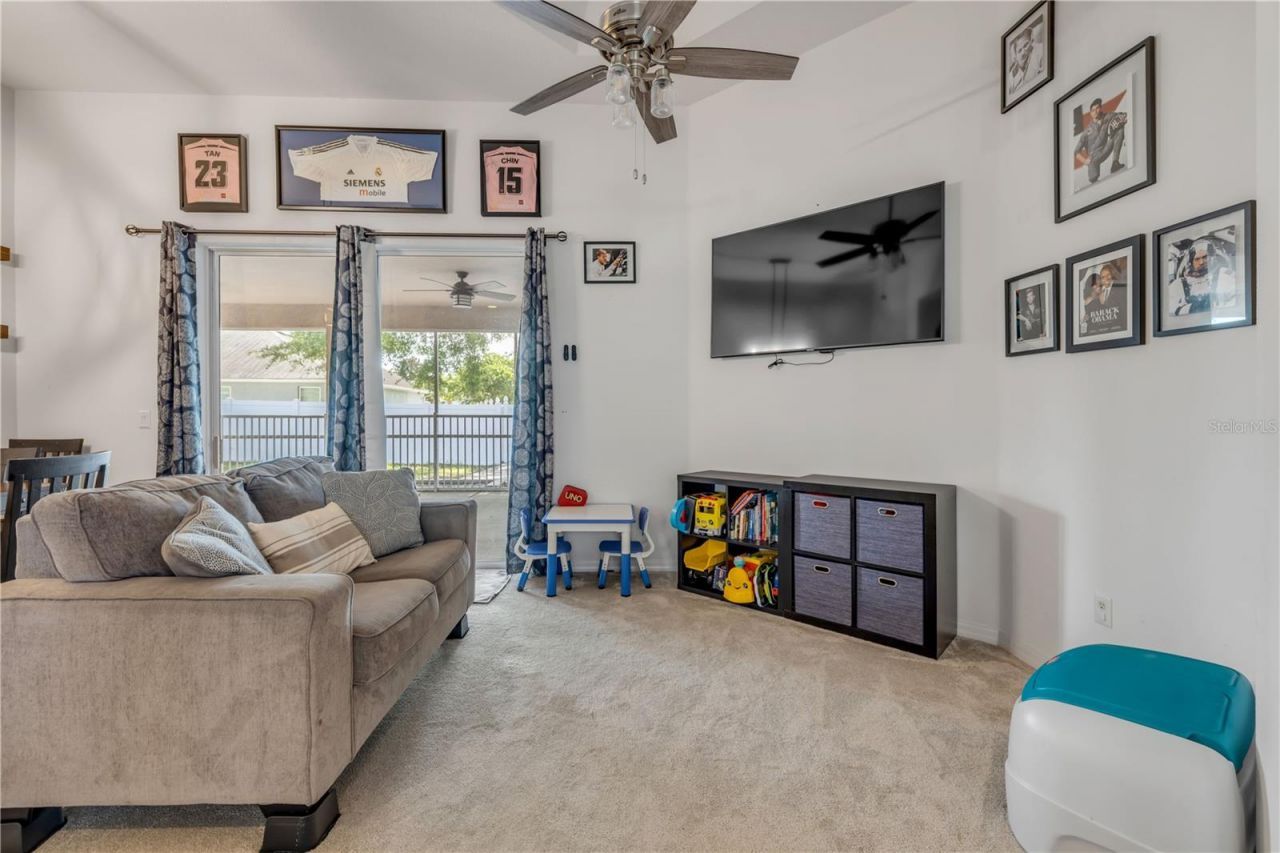 36624 Grand Island Oaks Circle , Grand Island, FL 32735 Photo