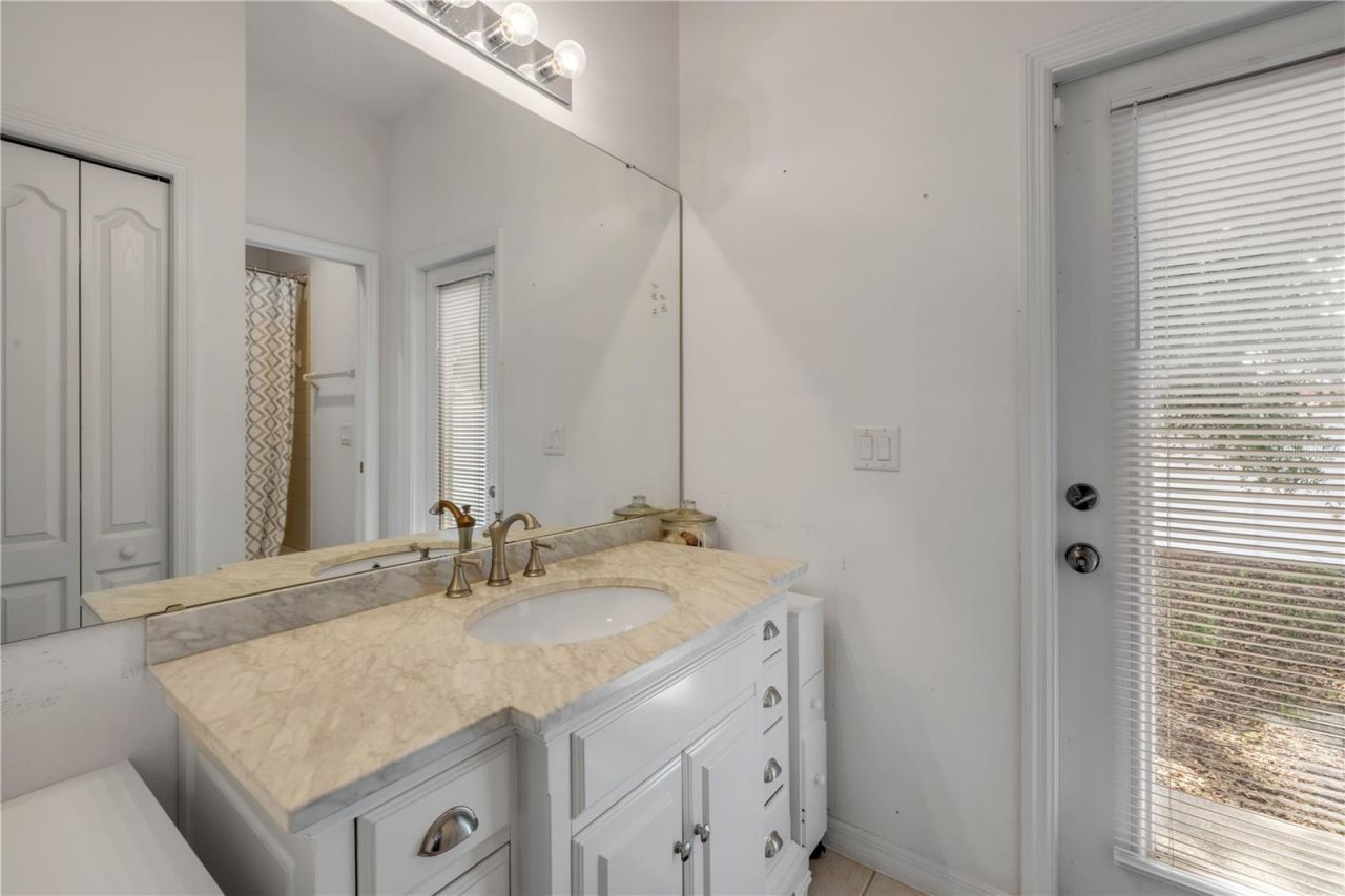 36624 Grand Island Oaks Circle , Grand Island, FL 32735 Photo