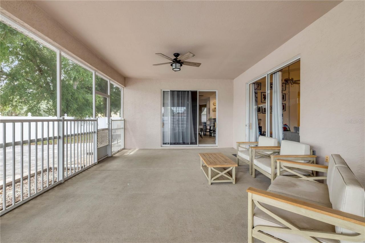 36624 Grand Island Oaks Circle , Grand Island, FL 32735 Photo