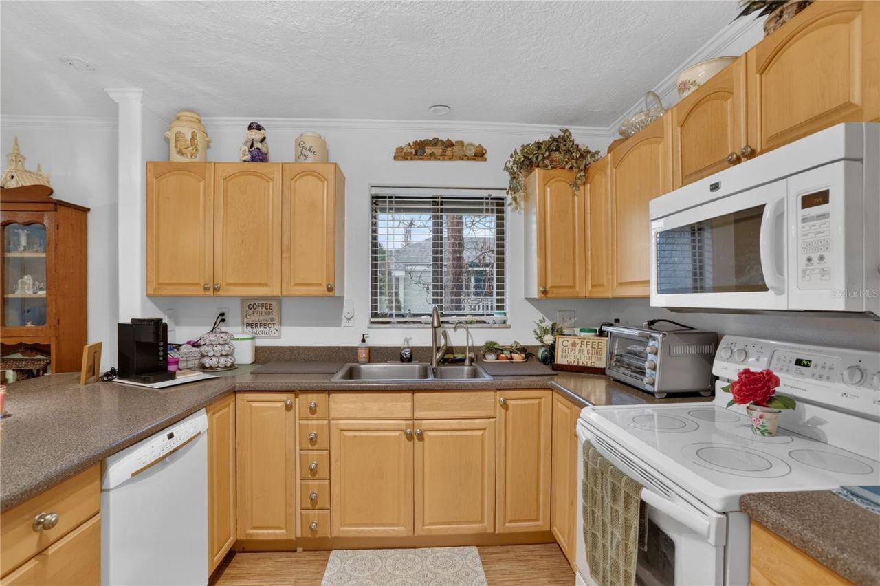 173 Springwood Cir, Unit D, Longwood, FL 32750 Photo