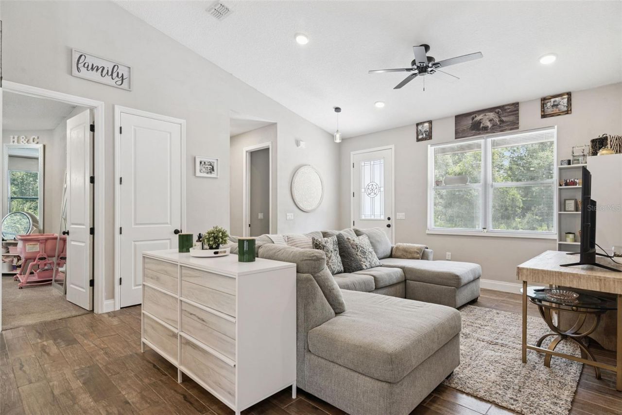 45551 Carolina Street , Paisley, FL 32767 Photo