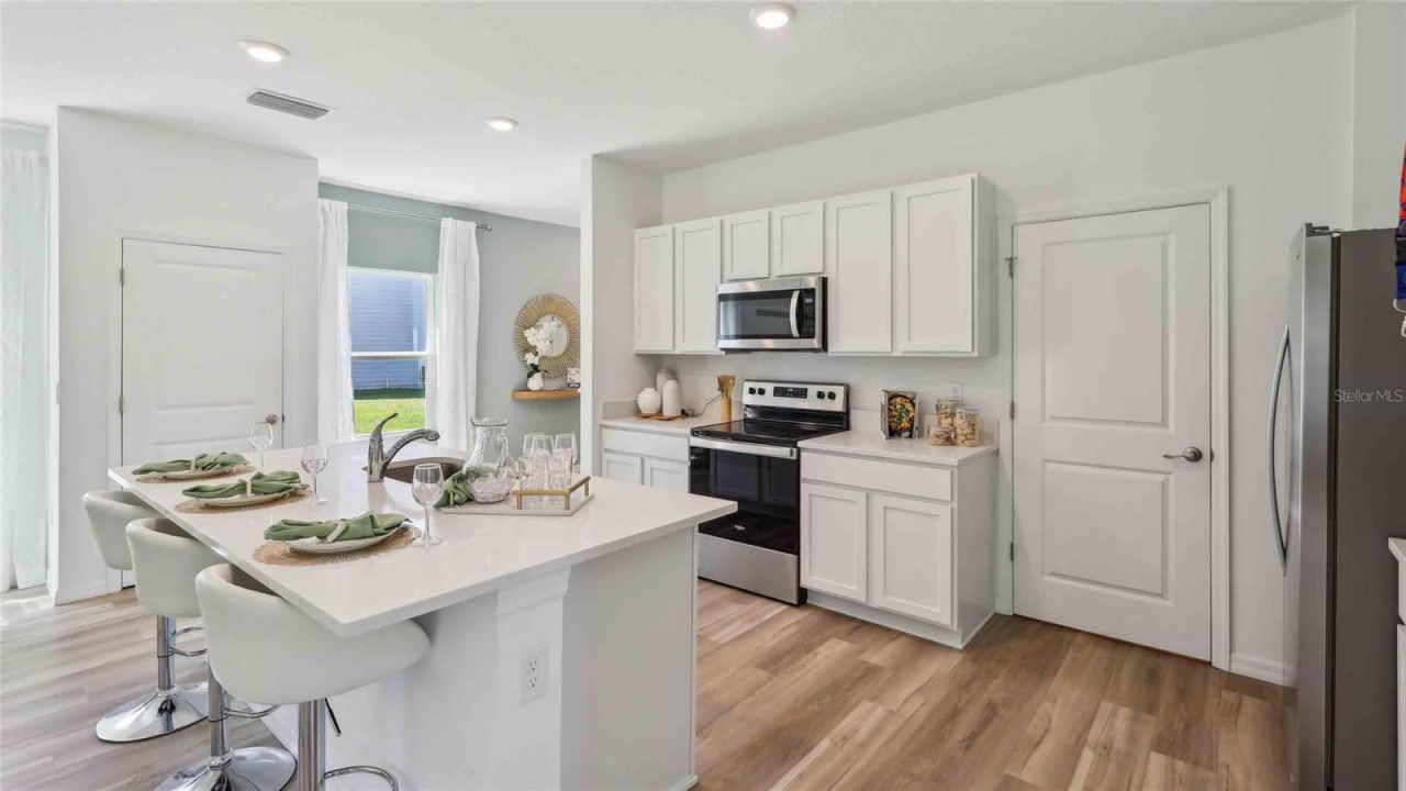 24349 NW 10th Road , Newberry, FL 32669 Photo
