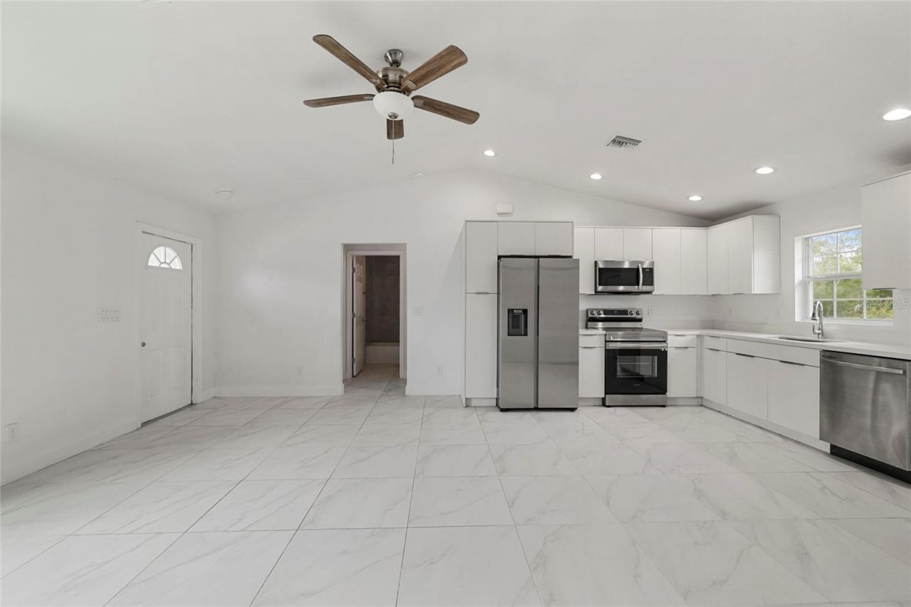 107 Elba Drive Ne, Lake Placid, FL 33852 Photo
