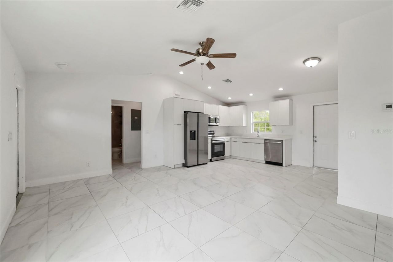 107 Elba Drive Ne, Lake Placid, FL 33852 Photo