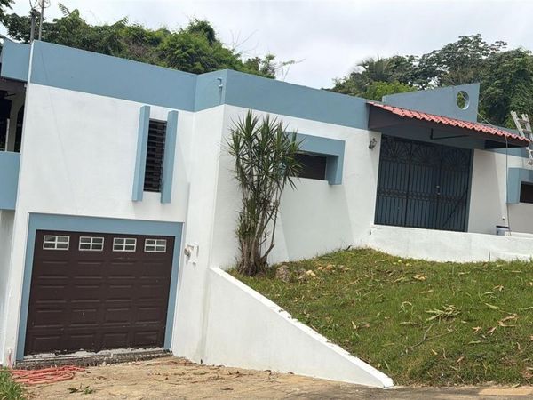 #110 Calle Sierra Morena URB. MIRADERO HILLS , MAYAGUEZ, PR 00682