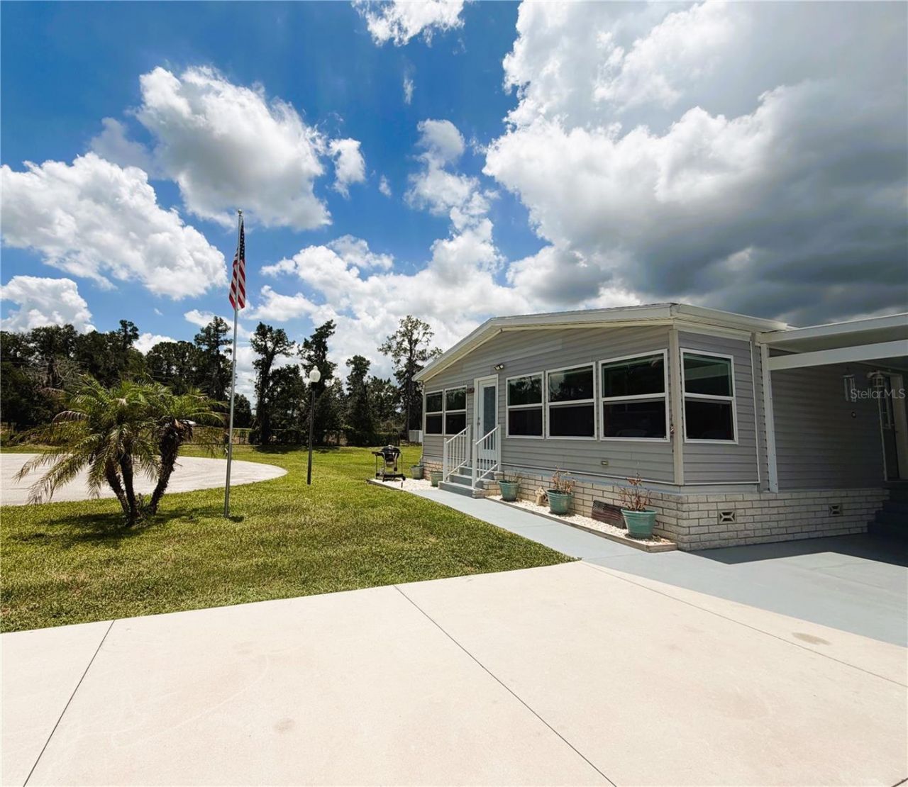 165 Sago Palm Drive , Leesburg, FL 34748 Photo
