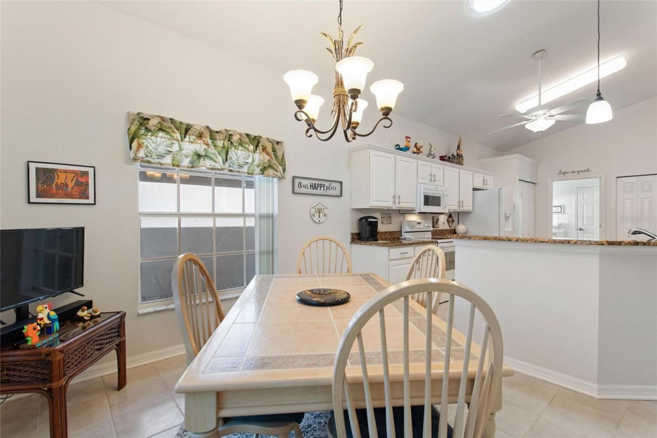215 Fitzgerald Ln , Davenport, FL 33837 Photo
