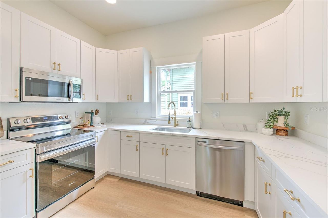 808 7th Street N, Saint Petersburg, FL 33701 Photo