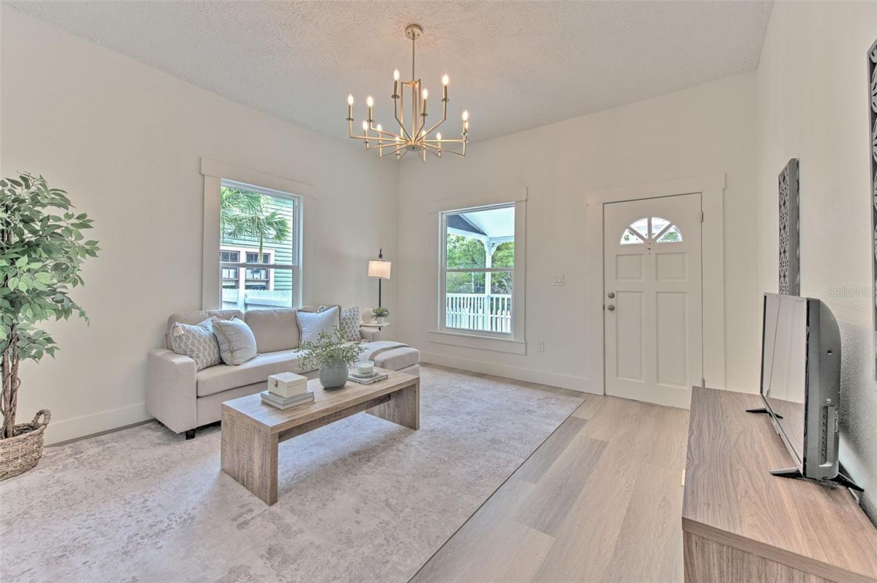 808 7th Street N, Saint Petersburg, FL 33701 Photo
