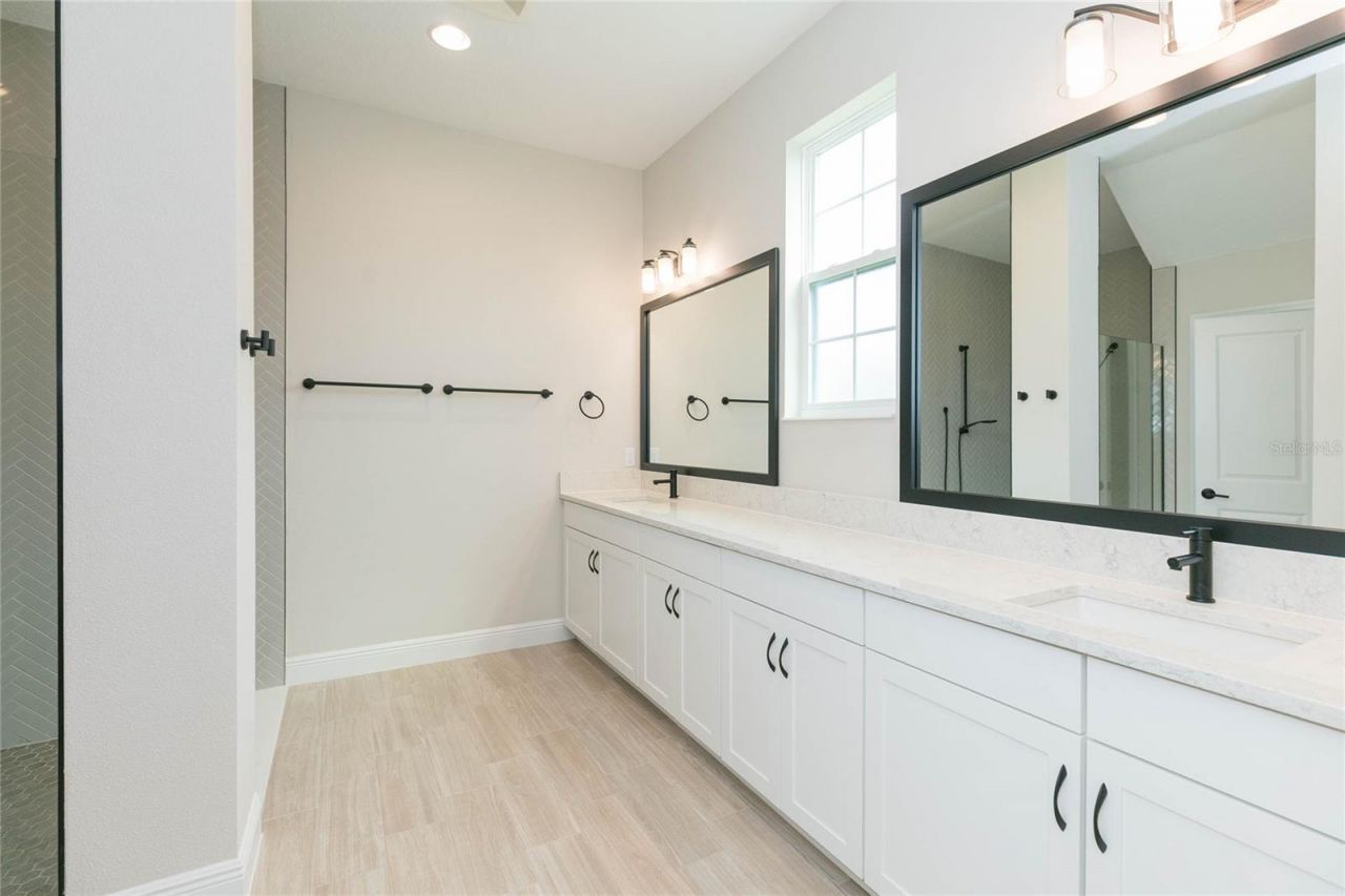 11105 Rustic Timber Loop, San Antonio, FL 33576 Photo