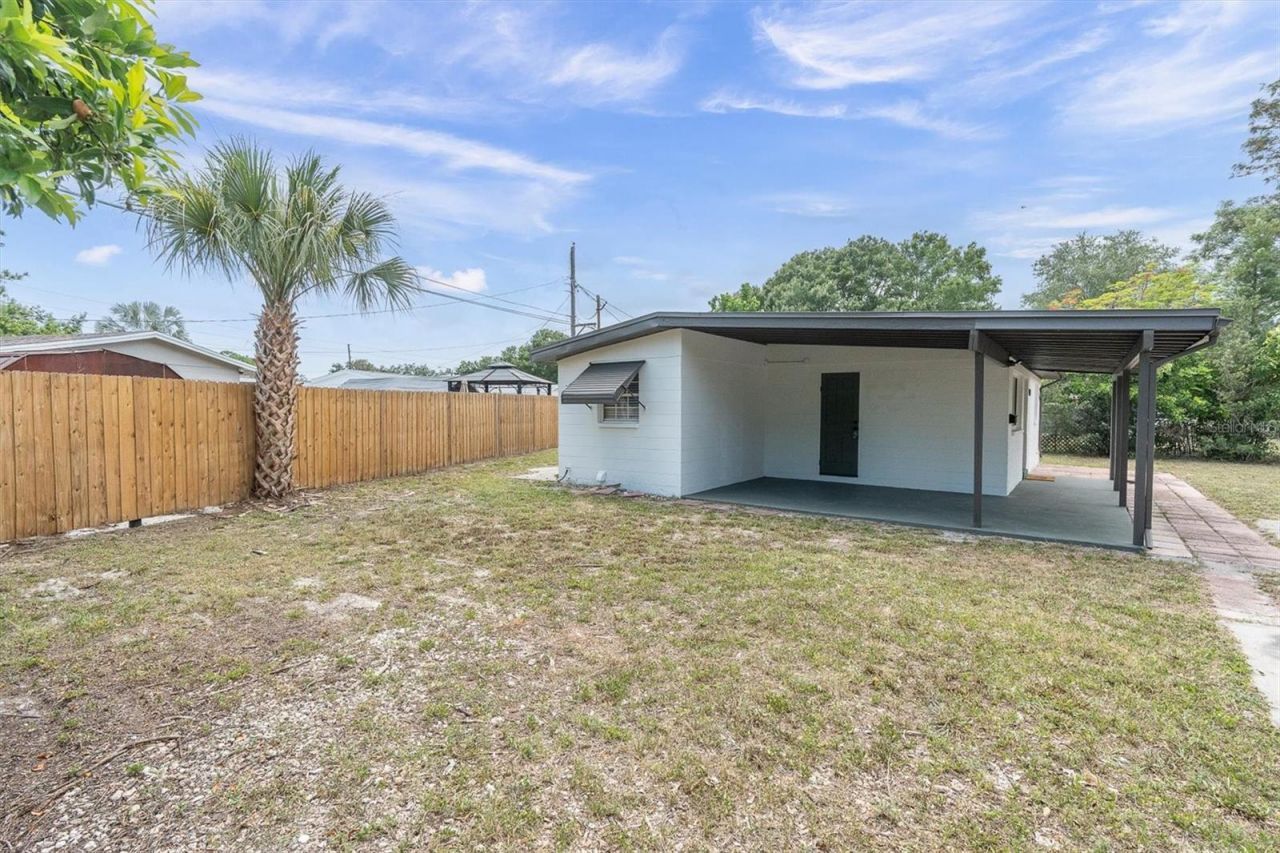 450 Davison Avenue Ne, Saint Petersburg, FL 33703 Photo