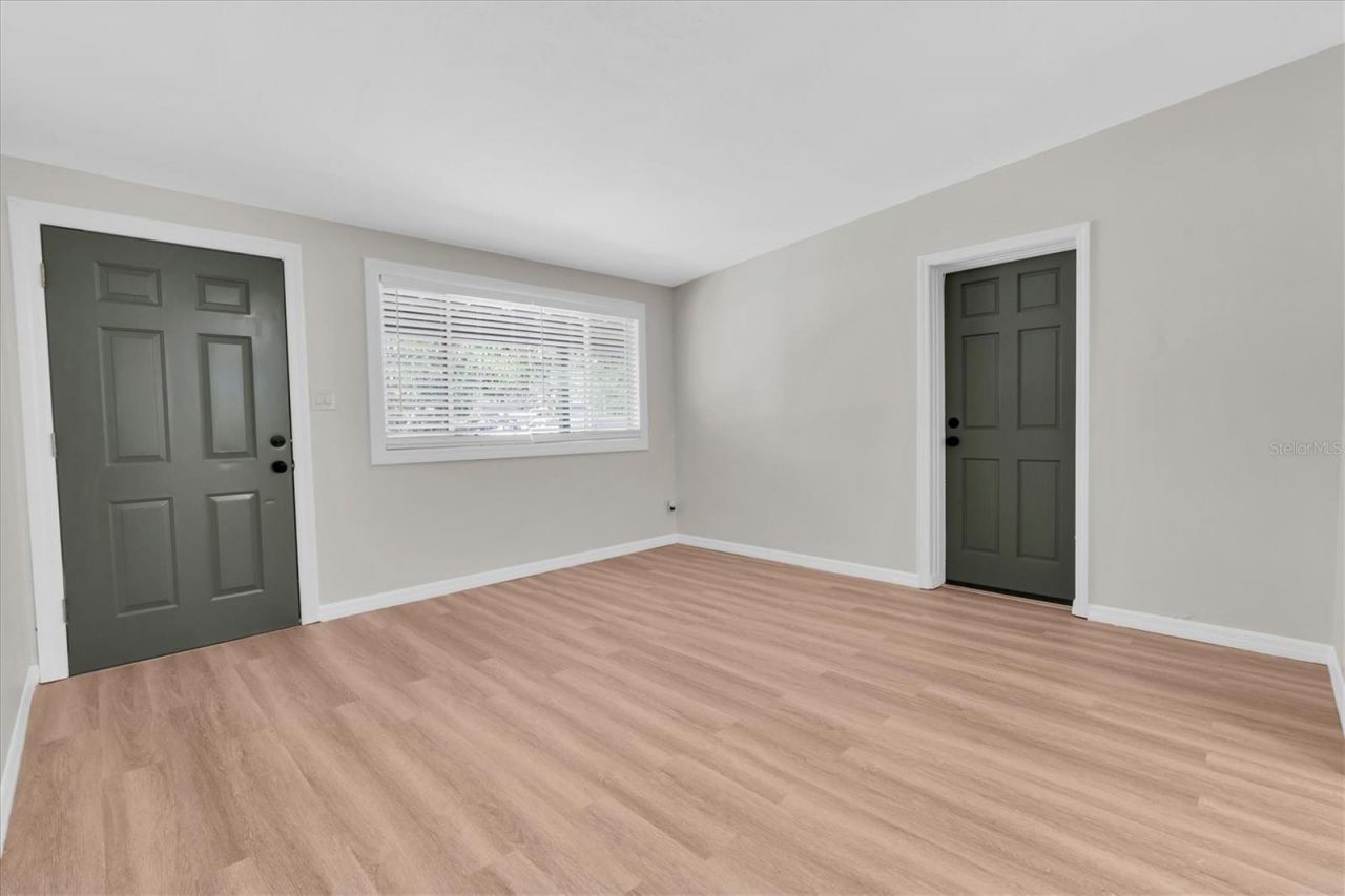 450 Davison Avenue Ne, Saint Petersburg, FL 33703 Photo