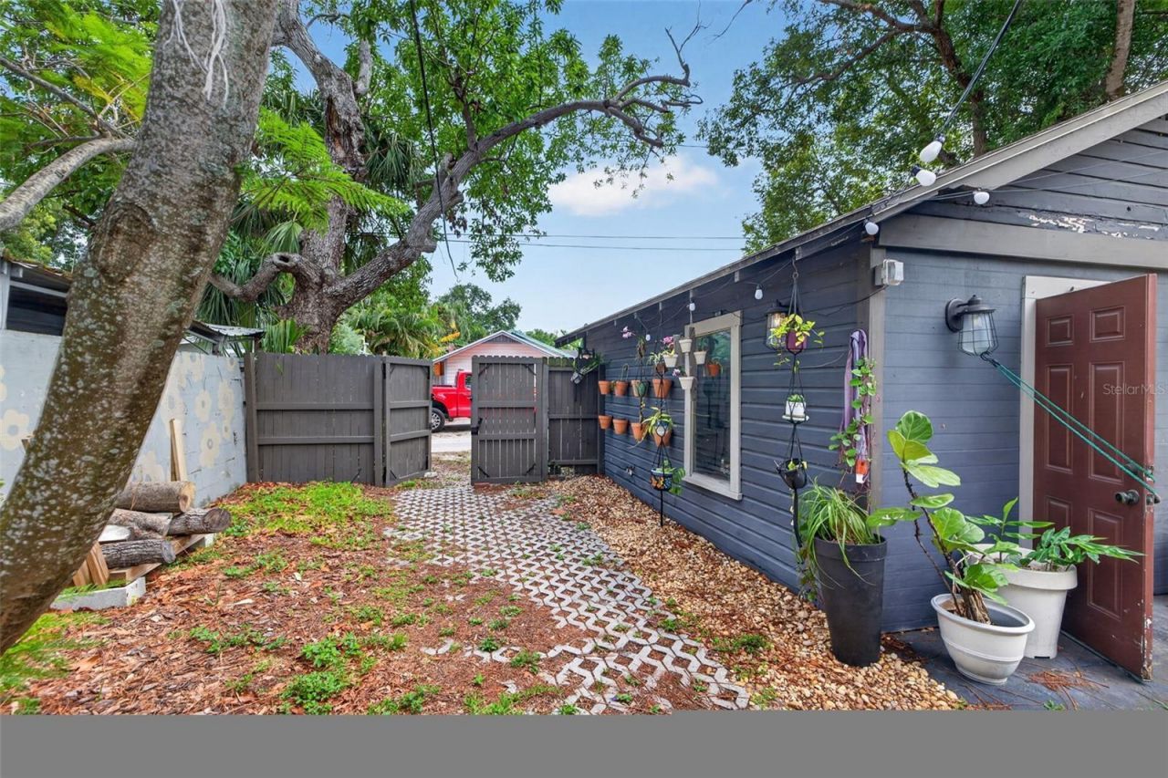 2128 5th Avenue N, Saint Petersburg, FL 33713 Photo