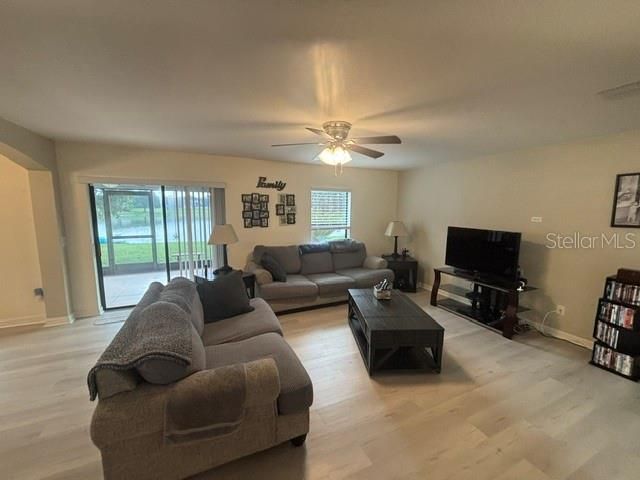 5689 Elsinore Way , Lakeland, FL 33805 Photo