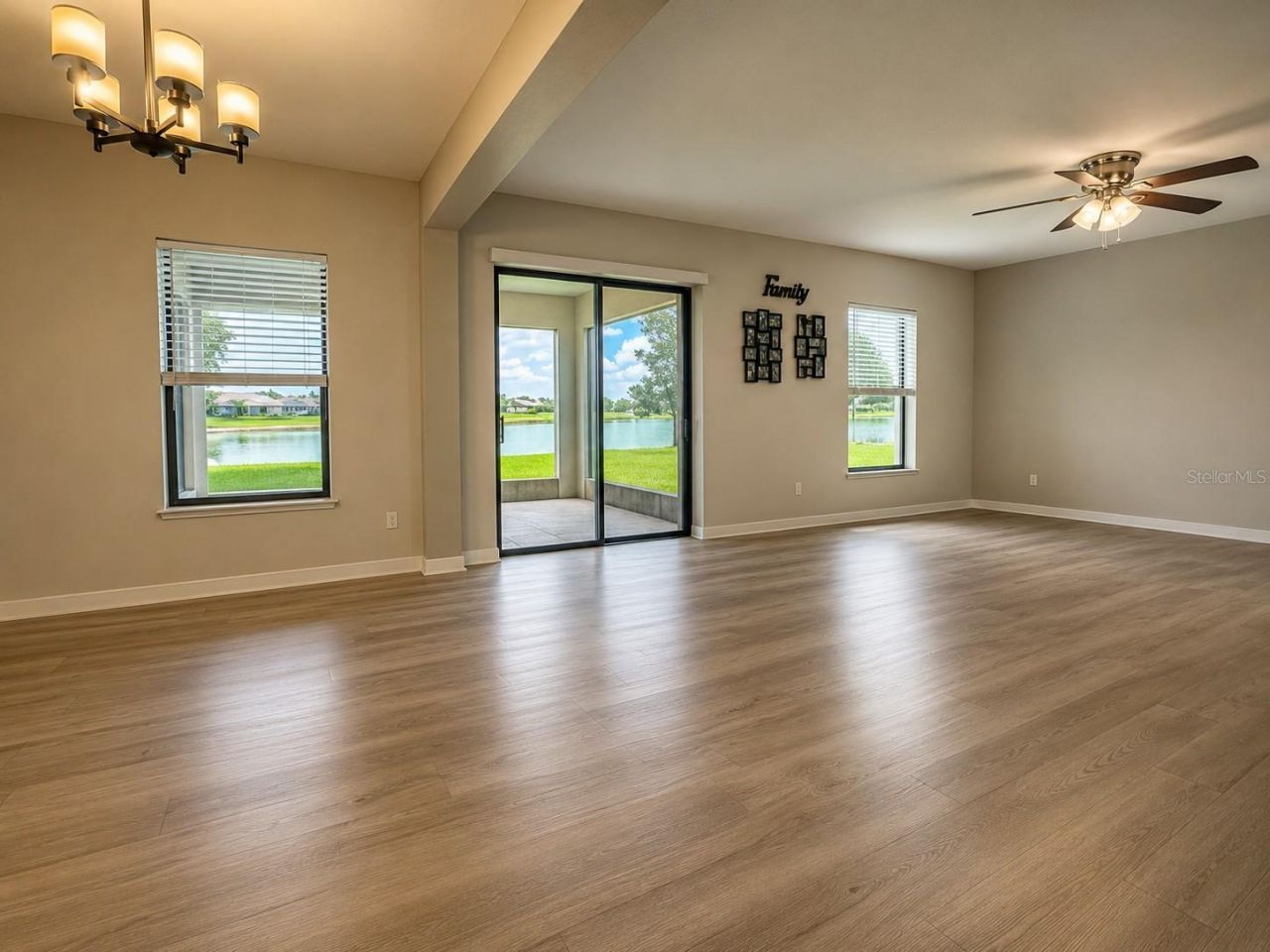 5689 Elsinore Way, Lakeland, FL 33805 Photo
