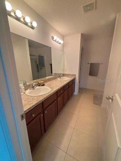 5689 Elsinore Way , Lakeland, FL 33805 Photo