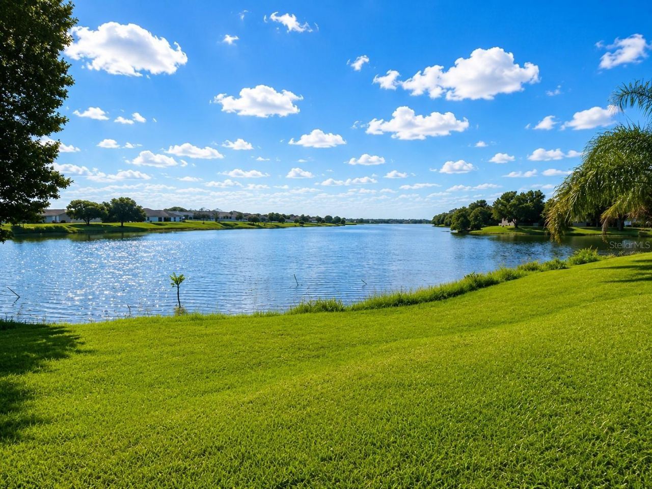 5689 Elsinore Way , Lakeland, FL 33805 Photo