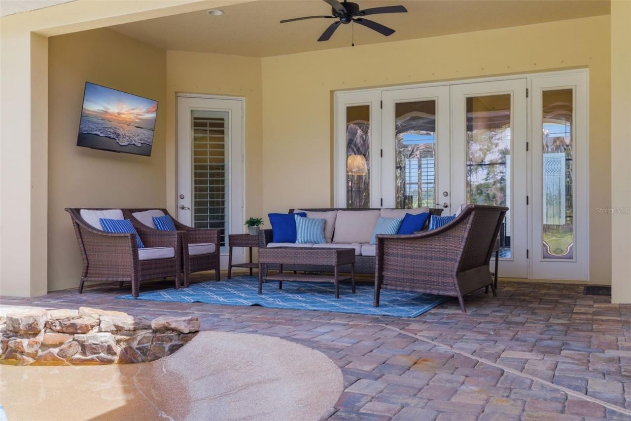 3162 Foxwood Lane, Tarpon Springs, FL 34688 Photo