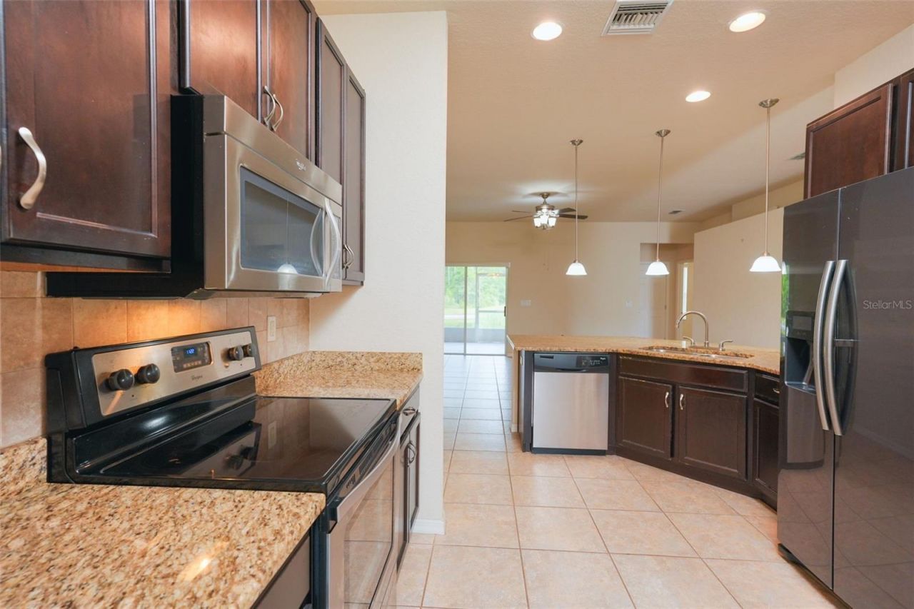 6019 Evansbrook Drive , Zephyrhills, FL 33541 Photo