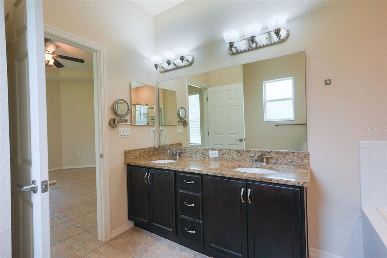 6019 Evansbrook Drive , Zephyrhills, FL 33541 Photo