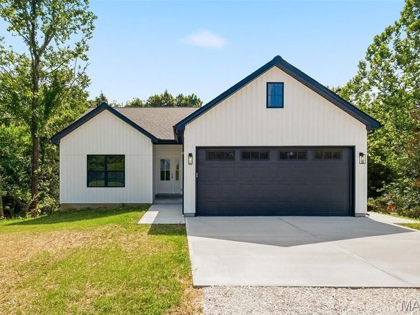 217 Red Mare Rd., Winfield, MO 63389