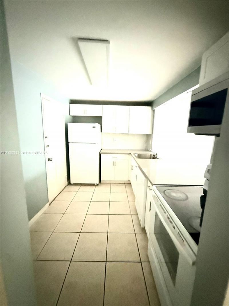9611 SW 77th Ave, Unit 108A, Miami, FL 33156 Photo