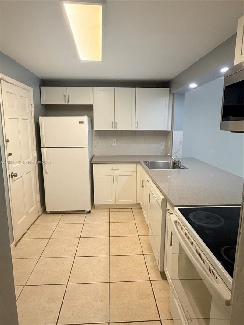 9611 SW 77th Ave, Unit 108A, Miami, FL 33156 Photo