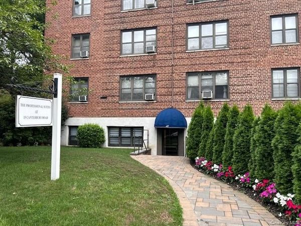 15 Canterbury Road , Unit A3, Great Neck, NY 11021