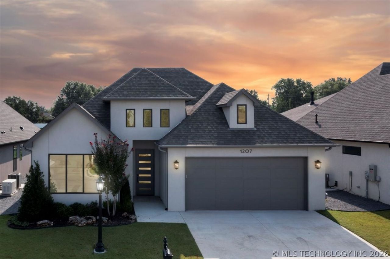 1207 N 71st Place , Broken Arrow, OK 74014 Main Photo