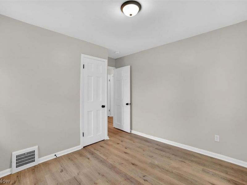 19500 Libby Road, Maple Heights, OH 44137 Photo 14