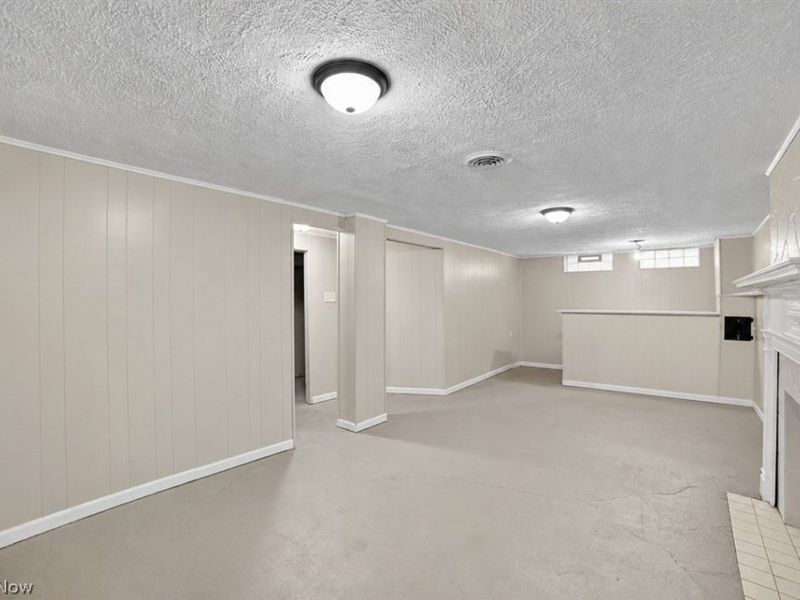 19500 Libby Road, Maple Heights, OH 44137 Photo 20