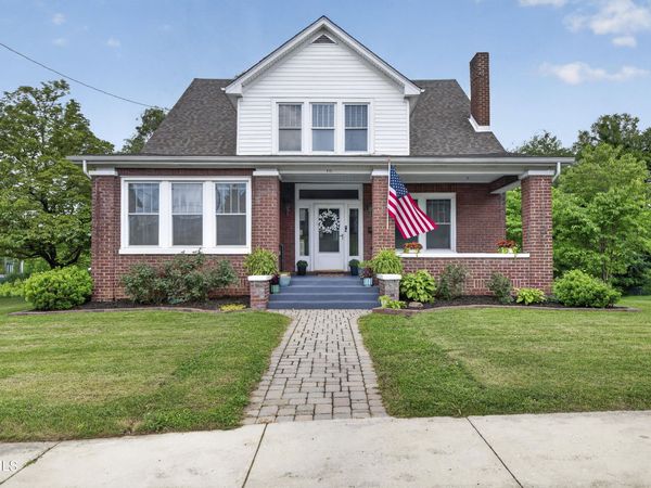 415 East Main Street, Marion, VA 24354