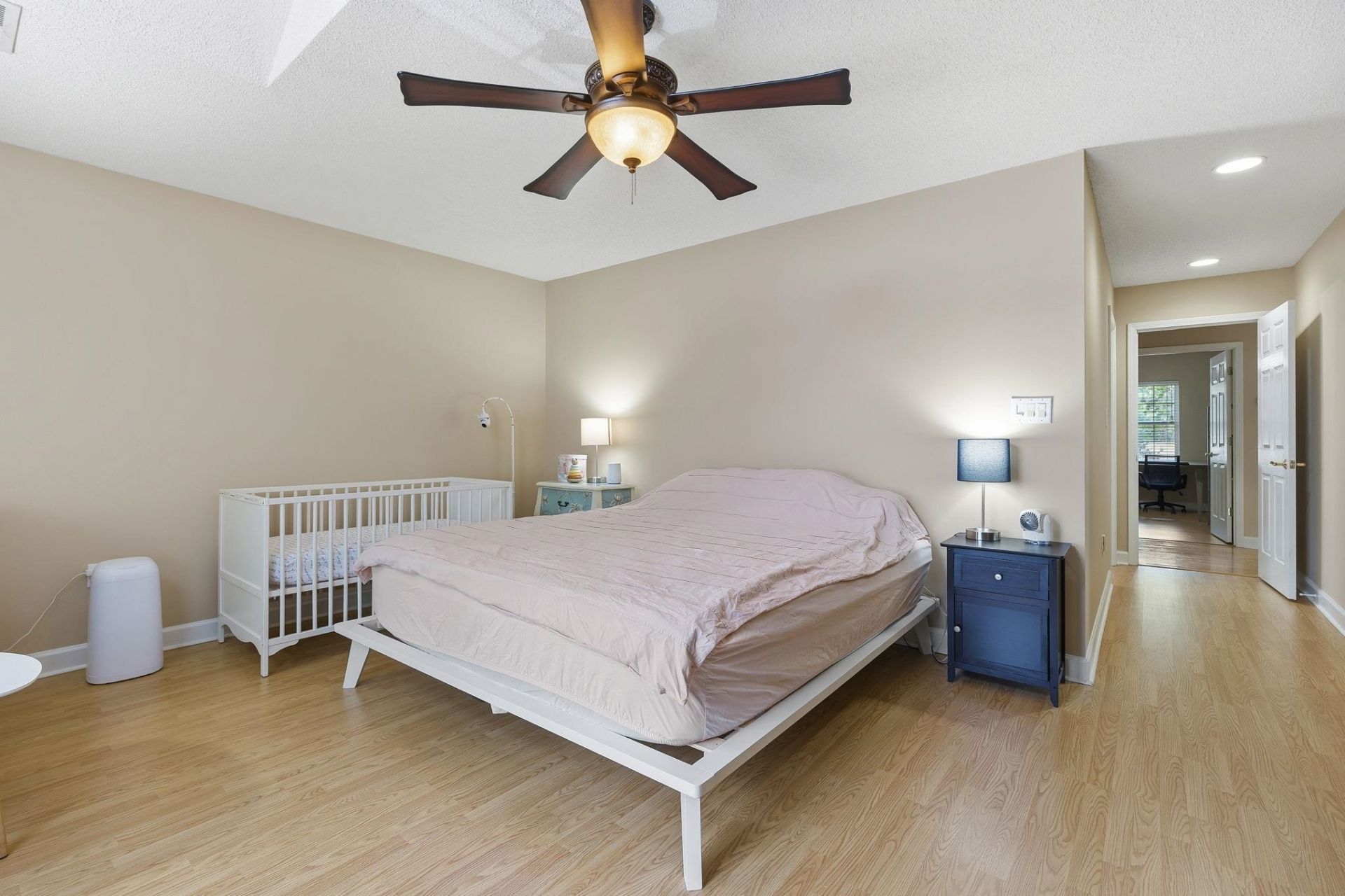 810 Brenda Pl.  Photo 20