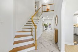810 Brenda Pl.  photo 4