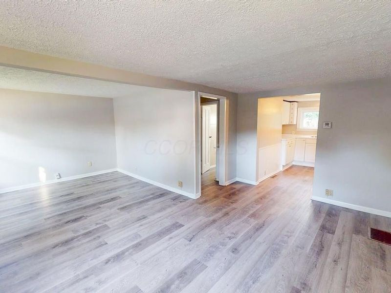 705 Riverview Drive , Columbus, OH 43202 Photo 5